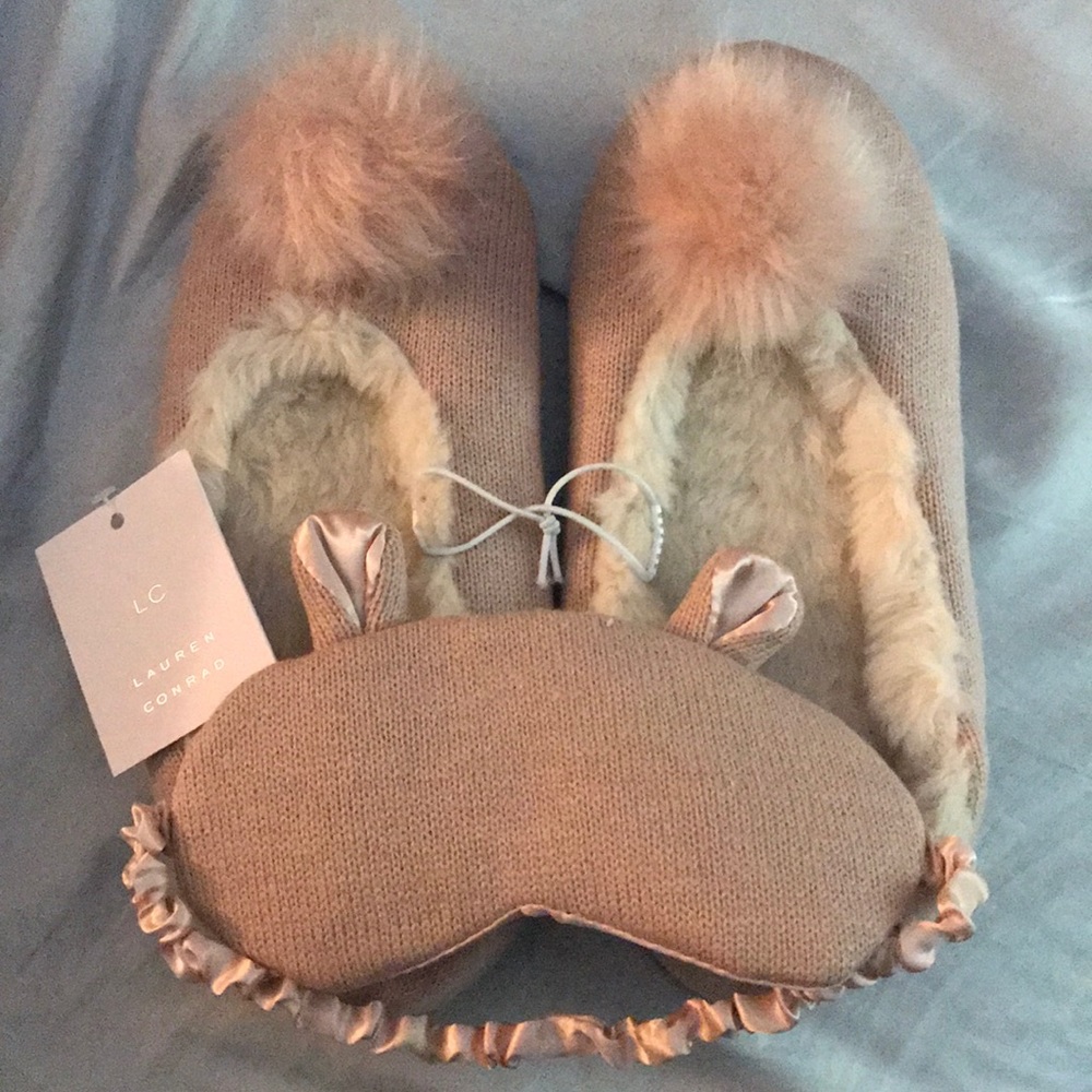 LC Lauren Conrad Slipper Set
